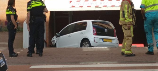 Eenzijdig ongeval Emmastraat. Eenzijdig ongeval Emmastraat.