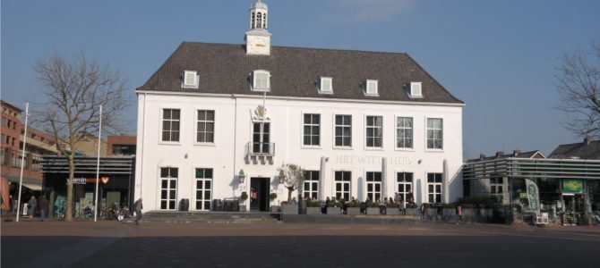 Actie leraren op Raadhuisplein. Actie leraren op Raadhuisplein.