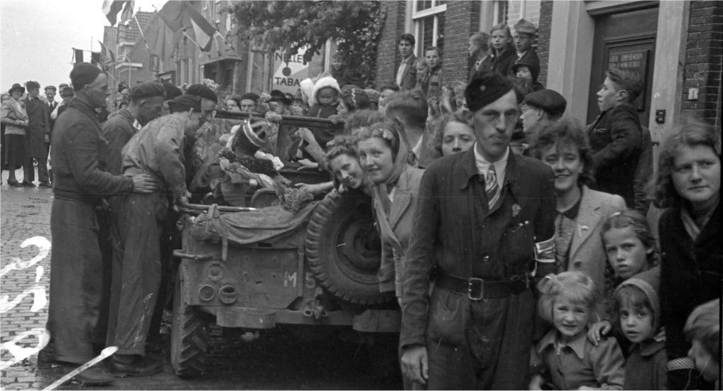 Provincie Zuid-Holland zoekt foto’s uit WO2.