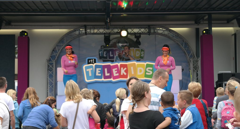 Telekids disco show Raadhuisplein.