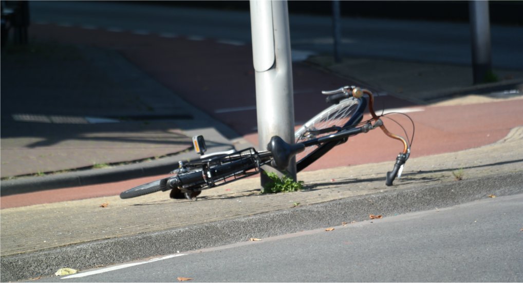 Fiets achter gelaten op Oostlaan.