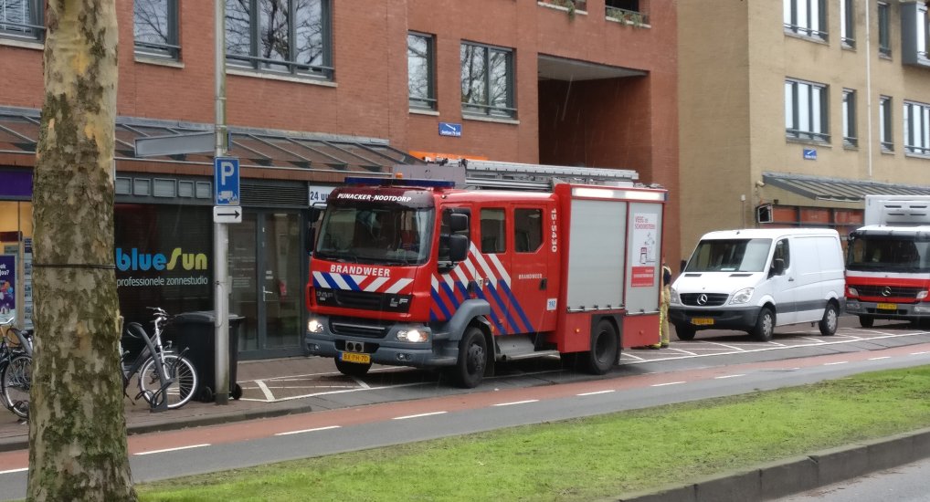 Brandweer oefening op de Oostlaan.