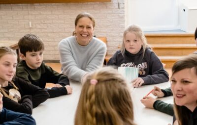 Hoog bezoek aan Beatrixschool