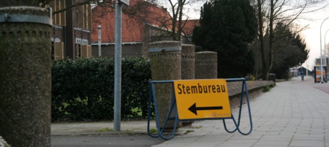 Gemeente zoekt stembureauleden. Gemeente zoekt stembureauleden.