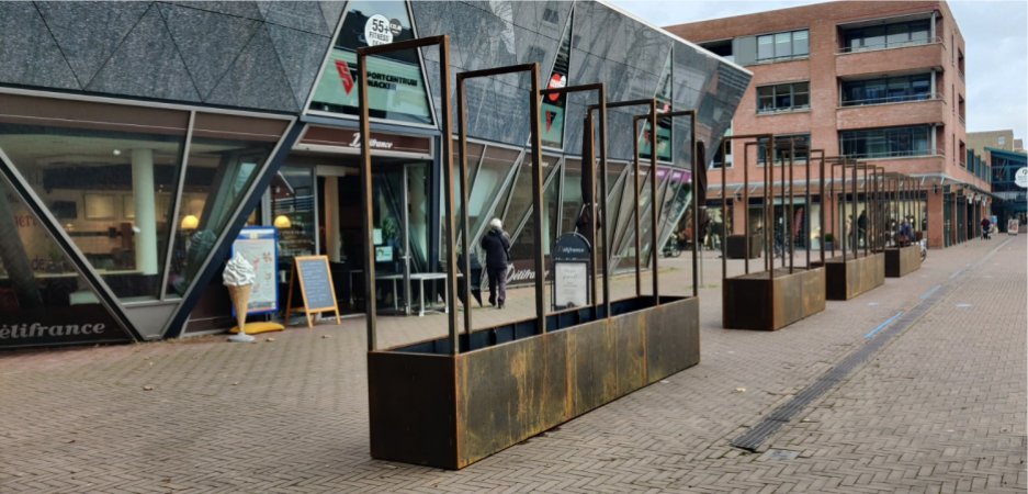 Terrassen Raadhuisplein wat smaller.