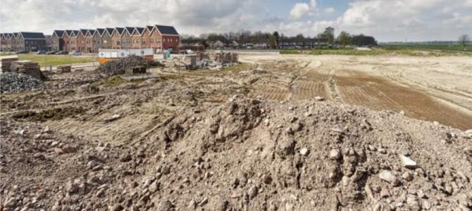 Grondtransporten door Pijnacker. Grondtransporten door Pijnacker.