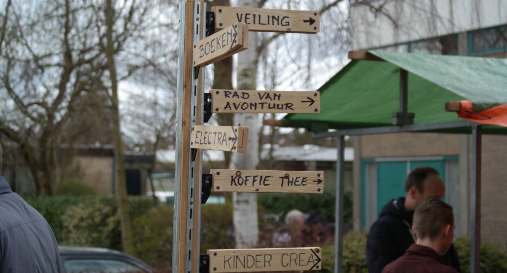 Rommelmarkt/Braderie de Poort.