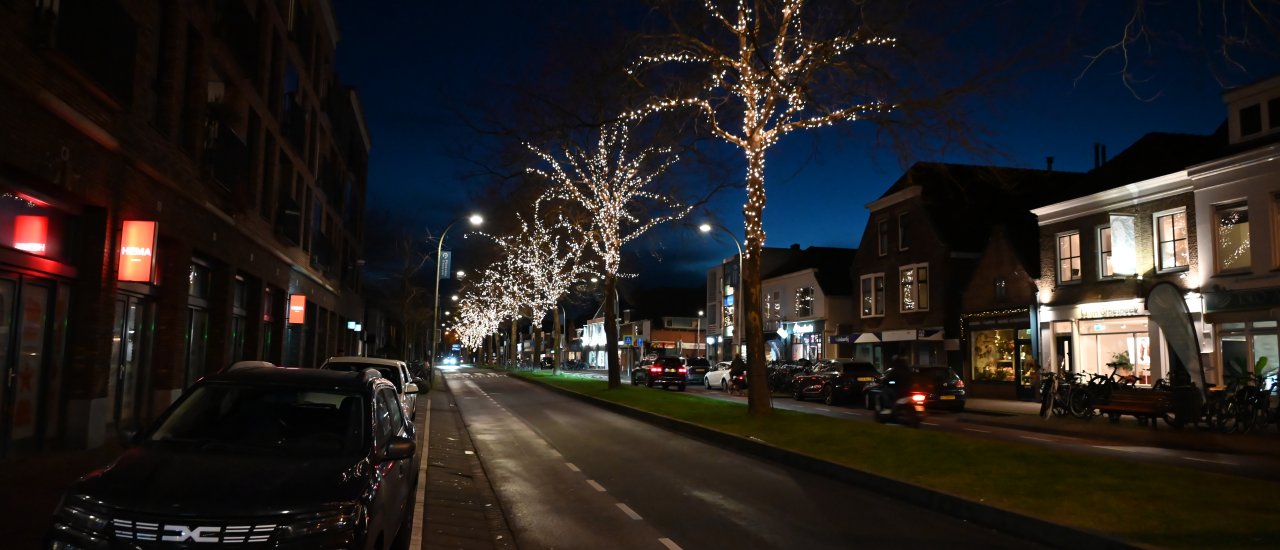 Heel veel lichtjes op de Oost/Westlaan
