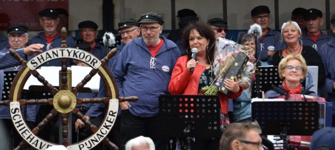 Shantykoren zijn er klaar voor. Shantykoren zijn er klaar voor.