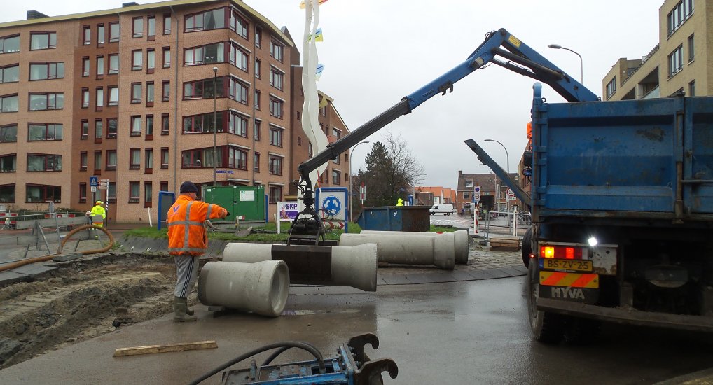 Riool werkzaamheden in volle gang.