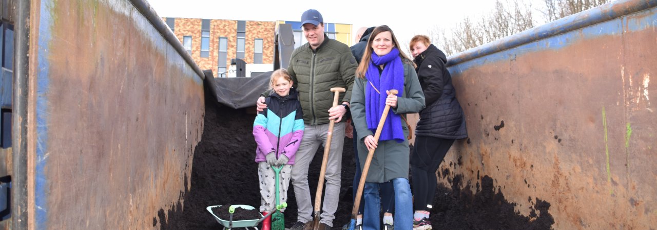 Gratis Avalex Compost uitgedeeld