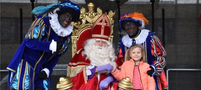 Sinterklaas feestelijk ingehaald. Sinterklaas feestelijk ingehaald.
