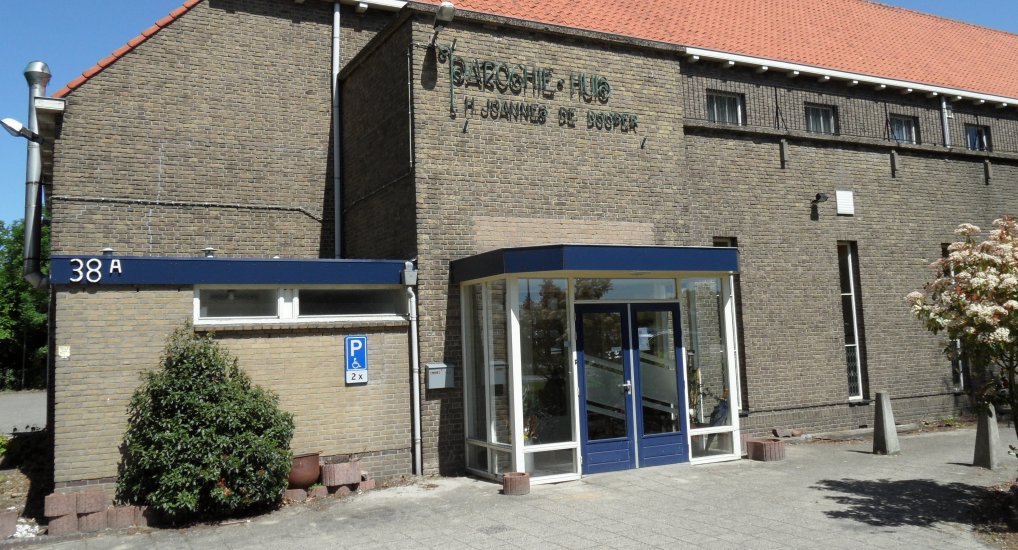 Parochiehuis monumentaal pand of niet.