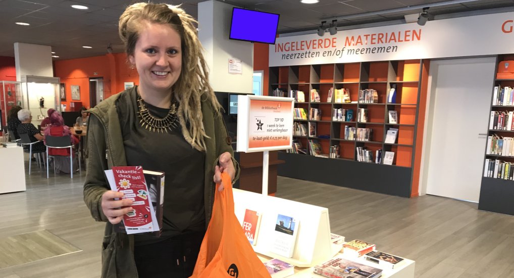 Vakantietas bij bibliotheek Pijnacker.