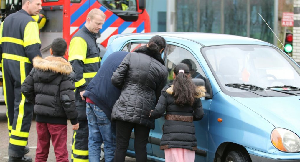 Moeder vergeet sleutel en baby.