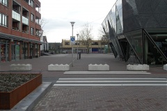 18-04-2012_betonblokken